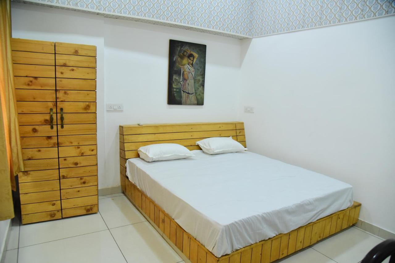 Hostel Nutz Backpackers Amritsar Exterior foto