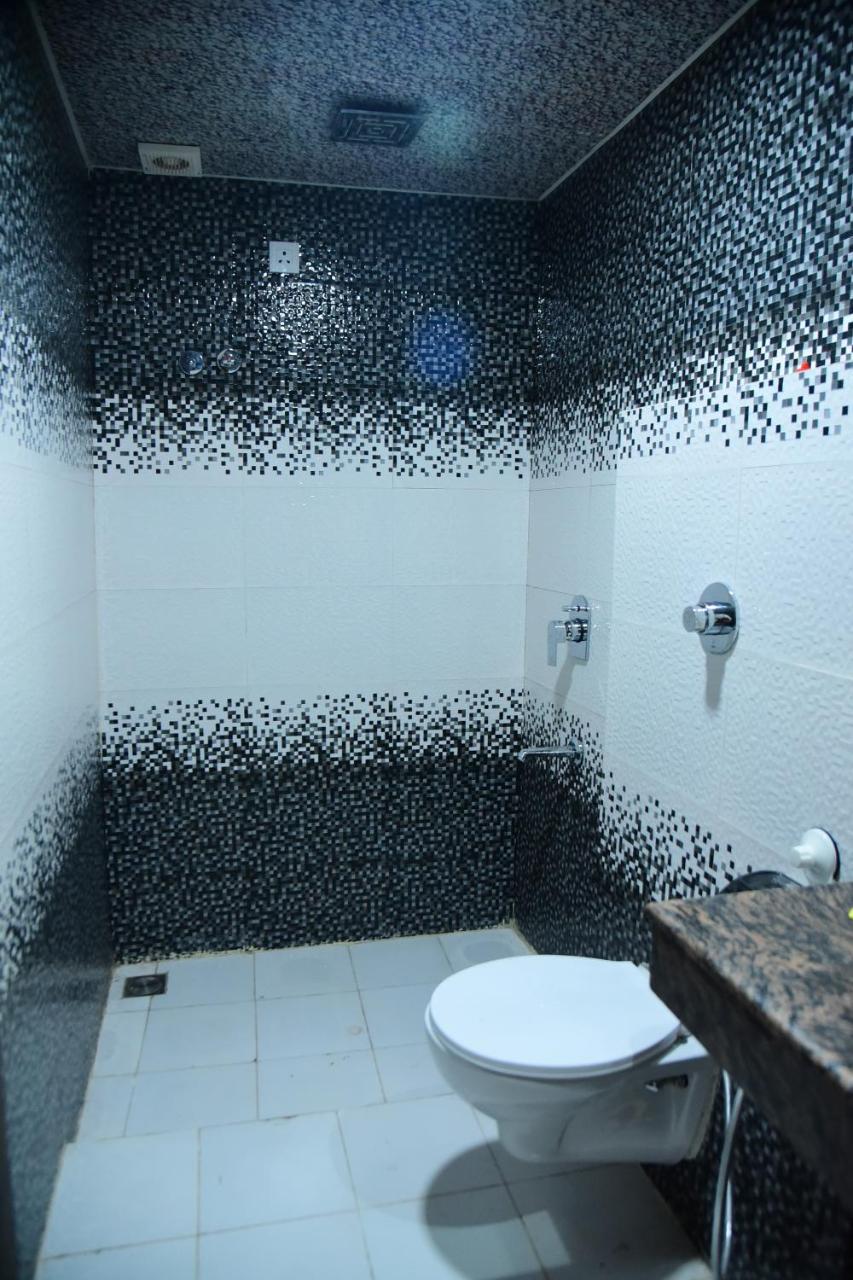 Hostel Nutz Backpackers Amritsar Exterior foto