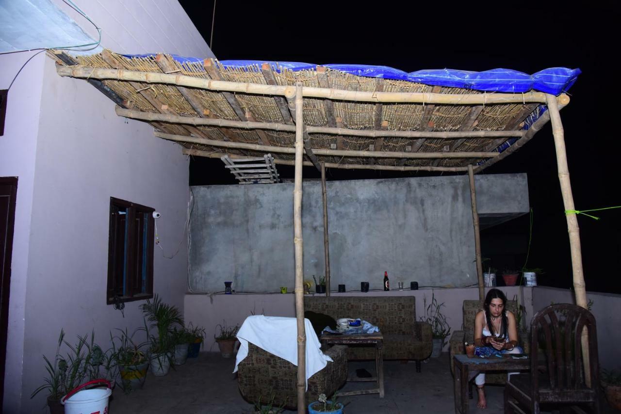 Hostel Nutz Backpackers Amritsar Exterior foto